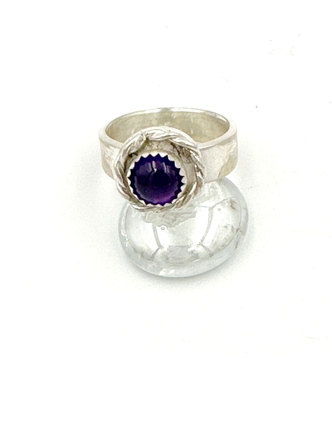 Amethyst wide ring with twist detail
