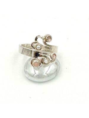 Curl ring set with pink opal, moonstone and pearl