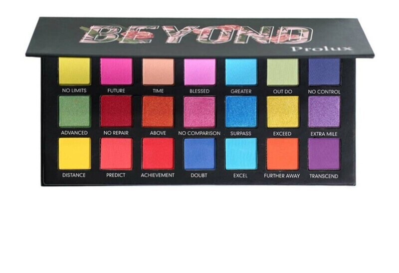 BEYOND EYESHADOW/ PROLUX