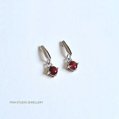 Western Australia Natural Garnet Silver Earrings