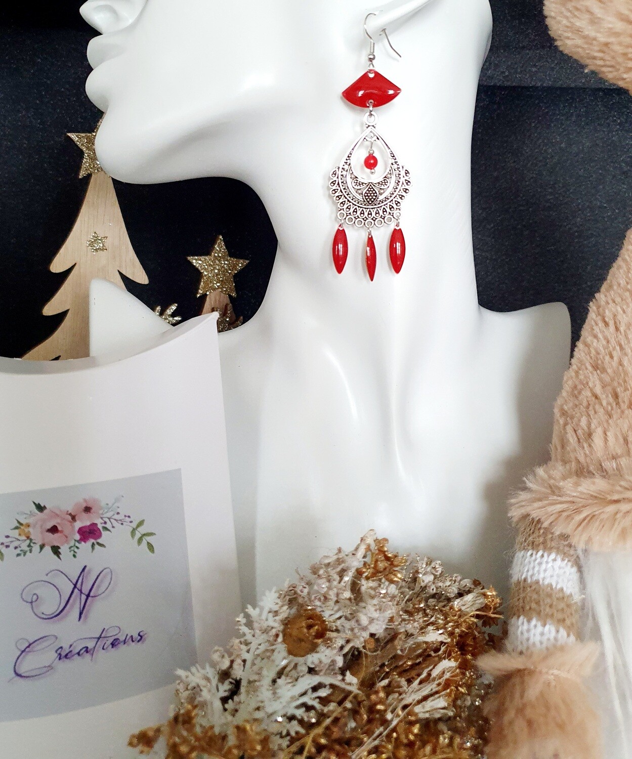 💝 Bohême 💝 Magnifiques boucles d&#39;oreilles gouttes en acier inoxydable.  Navettes et connecteurs en émail rouge. Fabrication artisanale. Exemplaire unique.