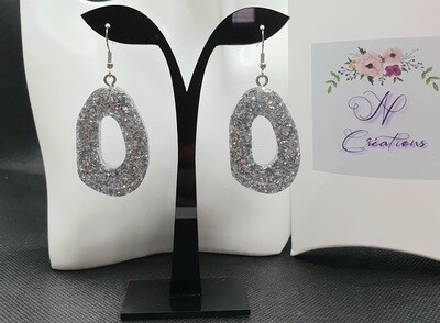 🤩 Superbes boucles d&#39;oreilles ovales baroques 🤩 Idéales pour sublimer vos tenues d&#39;été ⛱️ 🌞