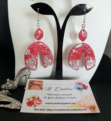 🤩 Nouvelle collection Polymère 🤩 B.O en argile Polymère fuchsia et feuilles d&#39;argent froissées. Création artisanale. Exemplaire unique.