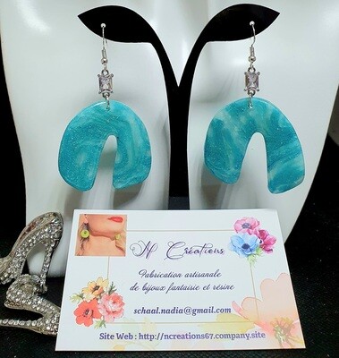 💎 Très jolies B.O petits ponts en argile Polymère turquoise marbrée et poudre d&#39;argent 💎 Création artisanale. Modèle unique.