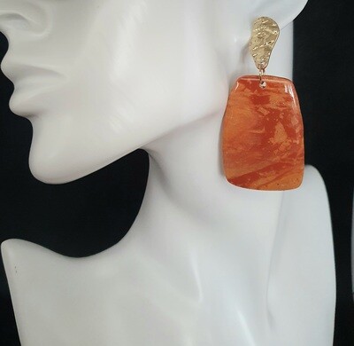 🤩 Nouvelle collection Polymère 🤩 
B.O rectangulaires en argile Polymère caramel marbrées et poudre d&#39;Or. Création artisanale. Exemplaire unique.