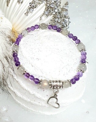 🙏 PROTECTION/RÉCONFORT/BIEN-ÊTRE 🙏 Superbe bracelet extensible T.standard 18cm. Perles en véritable Labradorite et Améthyste 💜 de qualité. Création artisanale