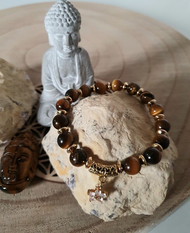 🐯 OEIL DE TIGRE 🐯 PROTECTION/OPTIMISME/VOLONTÉ Bracelet extensible. Perles en Œil de tigre de haute qualité. Taille standard 18cm. Création artisanale. Exemplaire unique.