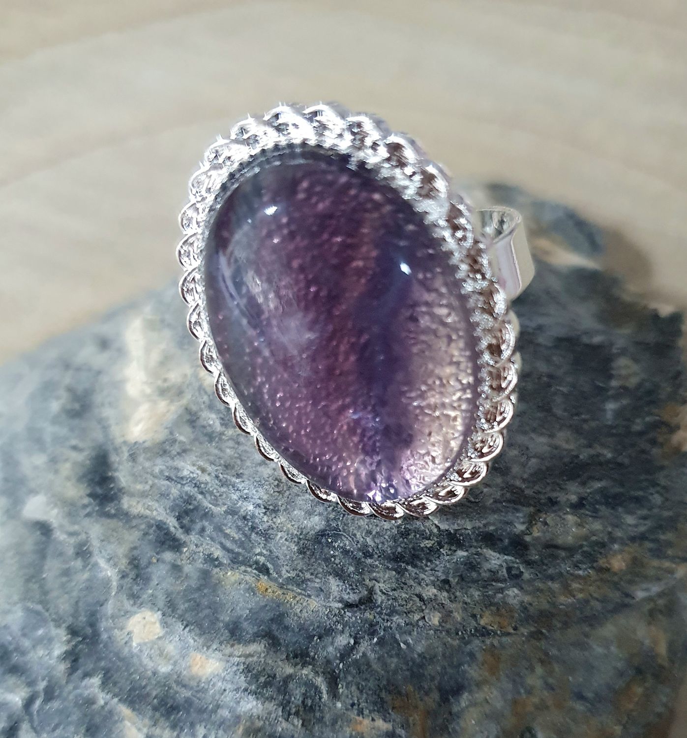 💜 CABOCHON FLUORITE 💜 🙏 PROTECTION/CONCENTRATION/APAISEMENT 🙏 Bague ajustable ovale en acier inoxydable. Modèle unique.