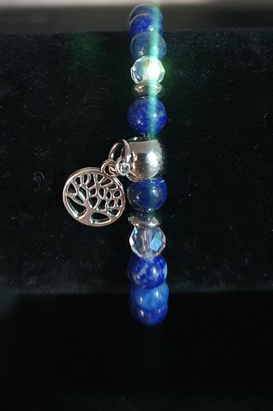 🙏 LAPIS-LAZULI et CRISTAL 🙏 PROTECTION/SÉRÉNITÉ/TENDRESSE. Bracelet extensible T.standard 18cm. Création artisanale. Modèle unique.