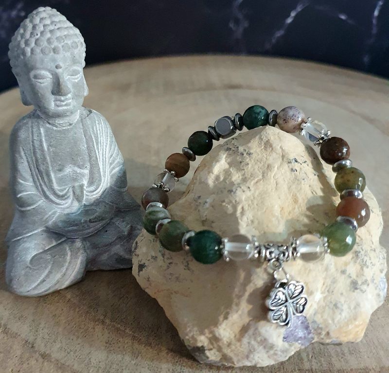 🙏 RÉÉQUILIBRAGE/CONFIANCE EN SOI/APAISEMENT/ HARMONIE 🙏 Bracelet extensible T.standard 18cm en véritable Agate indienne et Cristal de Roche. Création artisanale. Personnalisable.