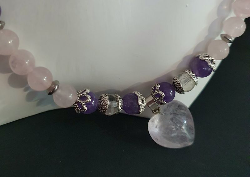 Collier extensible 60cm. Facile et rapide à enfiler. Perles en Améthyste/Quartz rose/Cristal de Roche 🙏 ÉQUILIBRE/ANTI-STRESS/APAISEMENT 🙏 Création artisanale. Modèle unique (personnalisable)