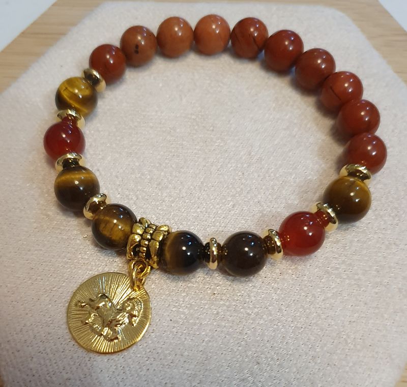 🌟 COLLECTION BRACELETS ASTRO 🌟 🐏 BÉLIER 🐏 Bracelet mixte extensible en JASPE ROUGE/OEIL DE TIGRE/CORNALINE Médaillon bélier doré à l&#39;or fin 24K Premium.