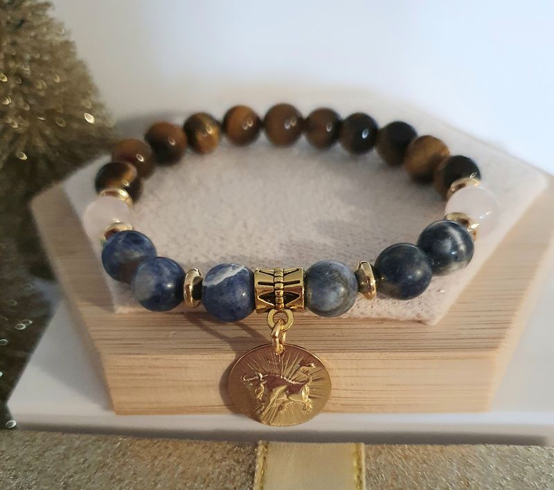 🌟 COLLECTION BRACELETS ASTRO 🌟 🐂 TAUREAU 🐂 Bracelet mixte extensible en OEIL DE TIGRE/SODALITE/QUARTZ ROSE Médaillon TAUREAU doré à l'or fin 24K Premium.