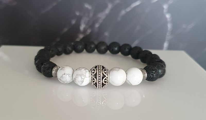 🙏 ANTI-STRESS/ÉQUILIBRE/FORCE 🙏 Bracelet extensible Homme/mixte Taille 19cm (Personnalisable) Perles 8mm en HOWLITE et PIERRE DE LAVE. Création artisanale