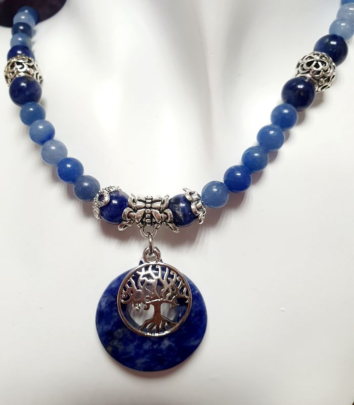 💙 AVENTURINE BLEUE/SODALITE /CRISTAL DE ROCHE 💙 Superbe sautoir 58cm en pierres naturelles Extensible sans fermoir. Facile à enfiler. Vertus 🙏APAISEMENT/DÉTENTE/CONFIANCE EN SOI🙏 Fait main.