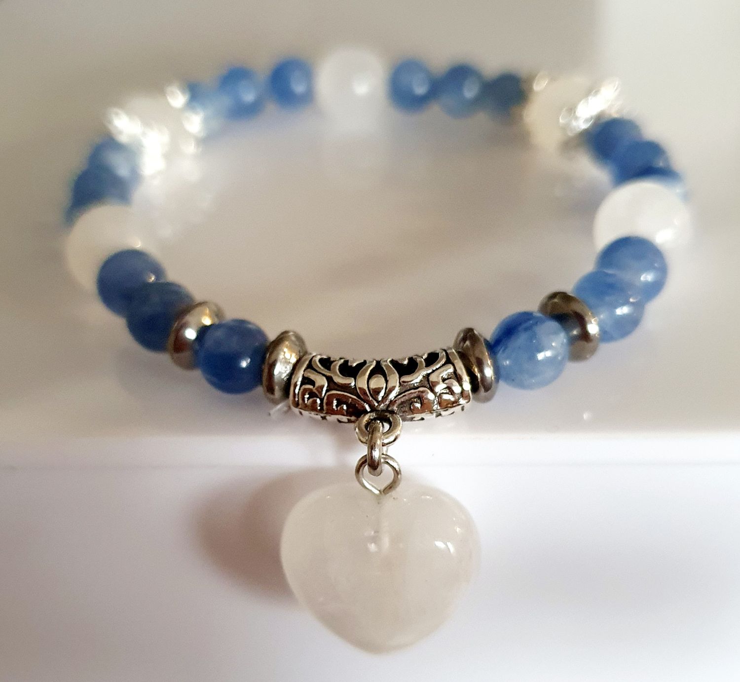 🙏 SAGESSE/ÉNERGIE/PROTECTION 🙏 Bracelet extensible T.standard 17,5cm (Personnalisable) KYANITE/PIERRE DE LUNE/CRISTAL DE ROCHE Fait main.  Exemplaire unique.