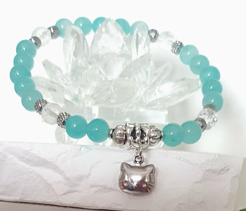 🐱 Bracelet extensible CHAT 🐱 T.standard 18cm (Personnalisable) en  AMAZONITE/CRISTAL DE ROCHE FACETTÉ 💎 de haute qualité🙏ÉQUILIBRE/CHANCE/COMMUNICATION 🙏 Breloque Tête de chat argentée. Fait main