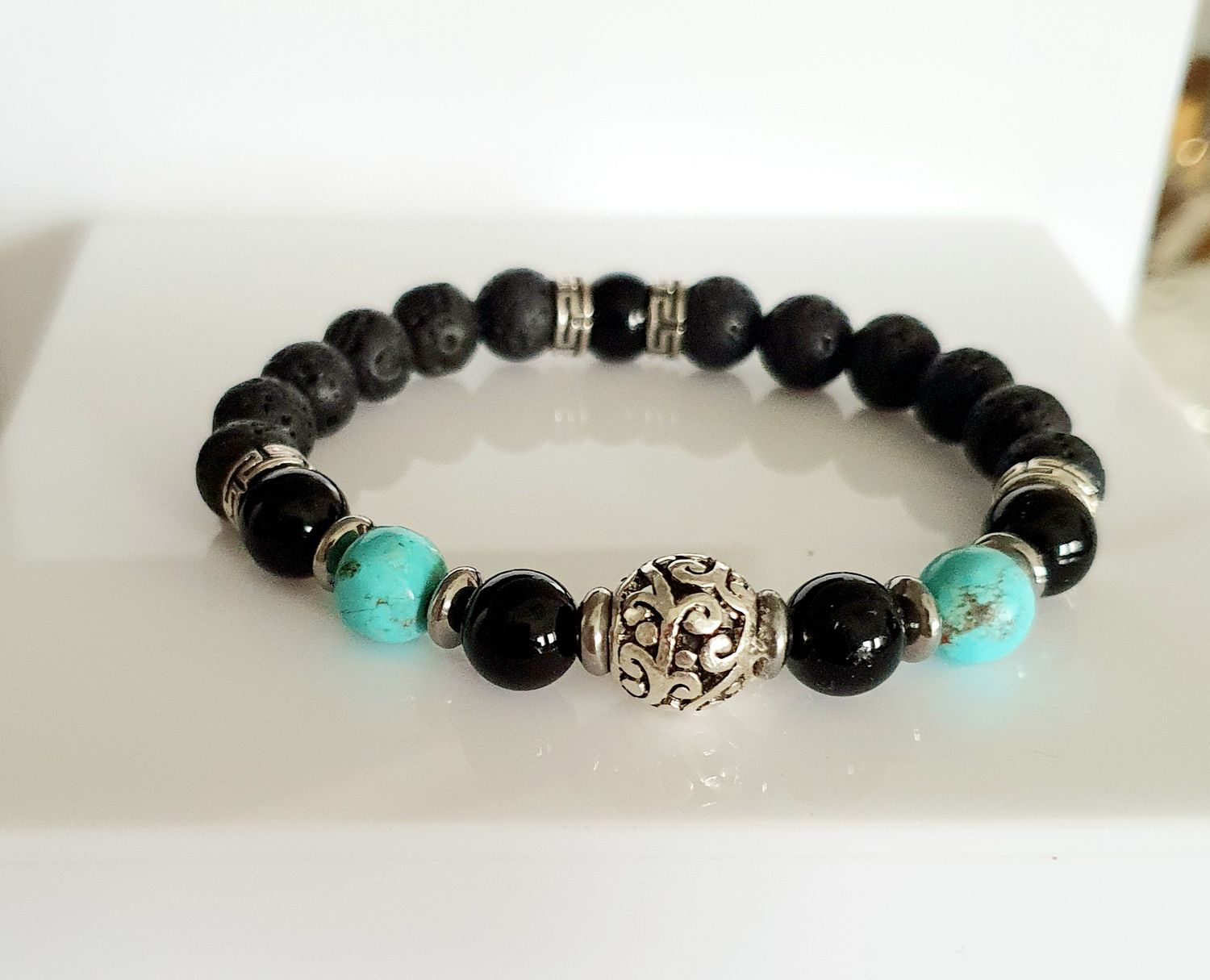 💎 Très beau bracelet mixte extensible T.standard 18cm (Personnalisable) Perles naturelles en TURQUOISE KINGMAN/PIERRE DE LAVE/ONYX 🙏STABILITÉ/PROTECTION/APAISEMENT 🙏 Fait main
