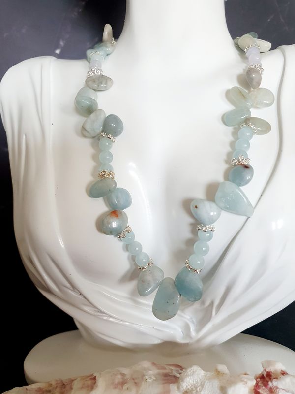 💎 BOHÊME CHIC 💎 Pièce rare, faite main, modèle unique baroque en chips d' AIGUE-MARINE connue pour soulager les allergies et calmer l'anxiété 🙏