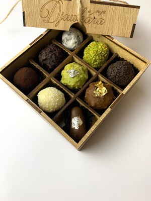 The pleasure assorted chocolate coffret