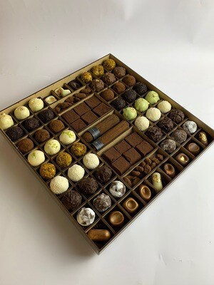 The essential assorted chocolate coffret