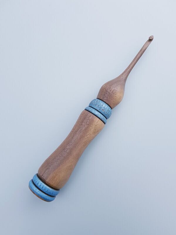 3.75mm Crochet Hook in Walnut
