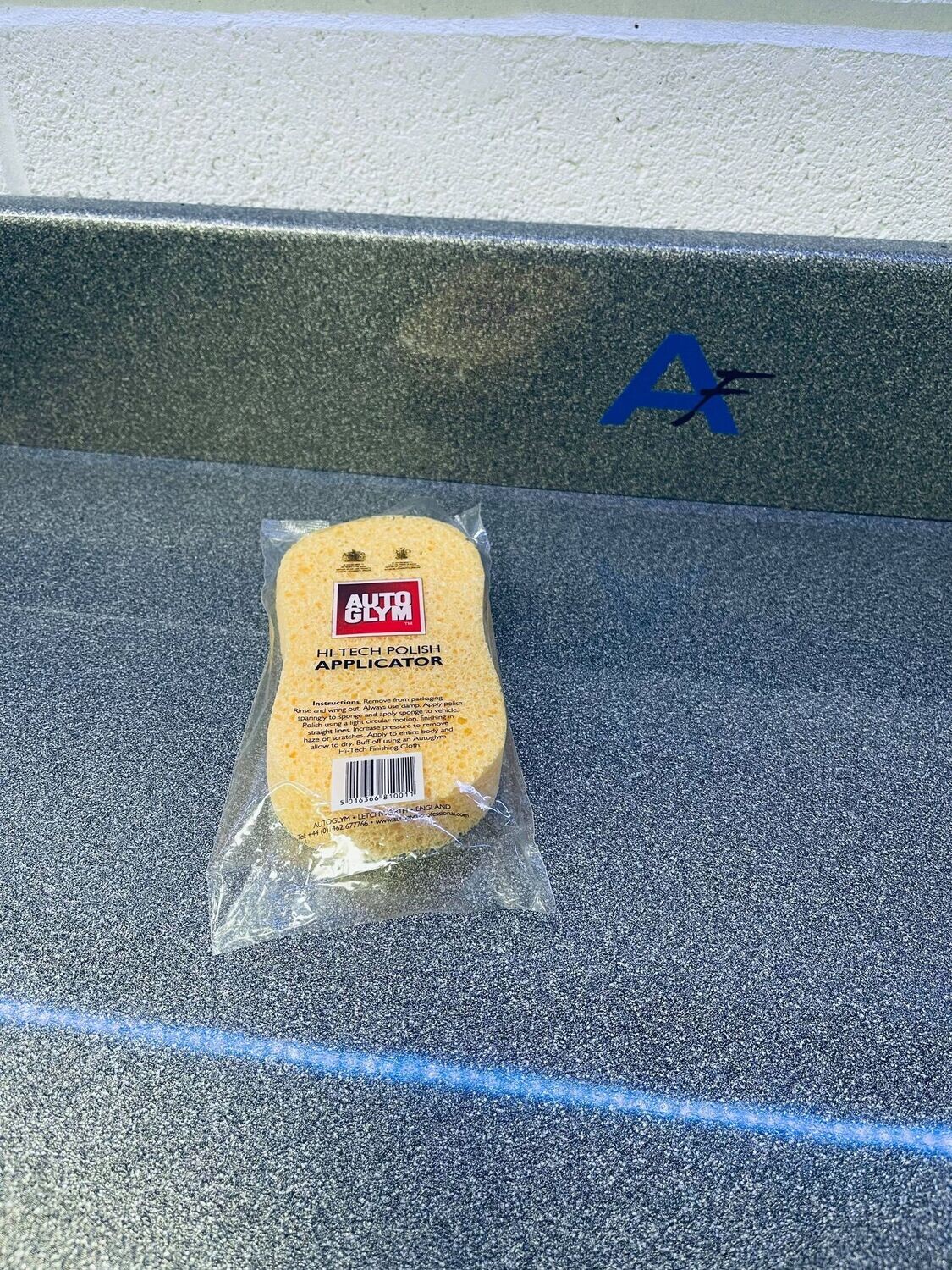 Hi-tech polish applicator sponge