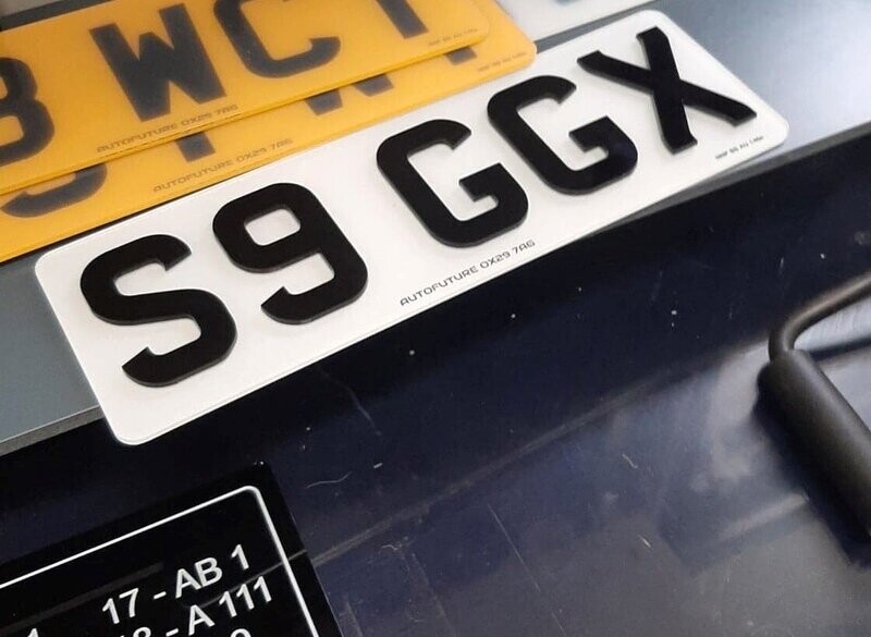 (Single) Short legal number plate