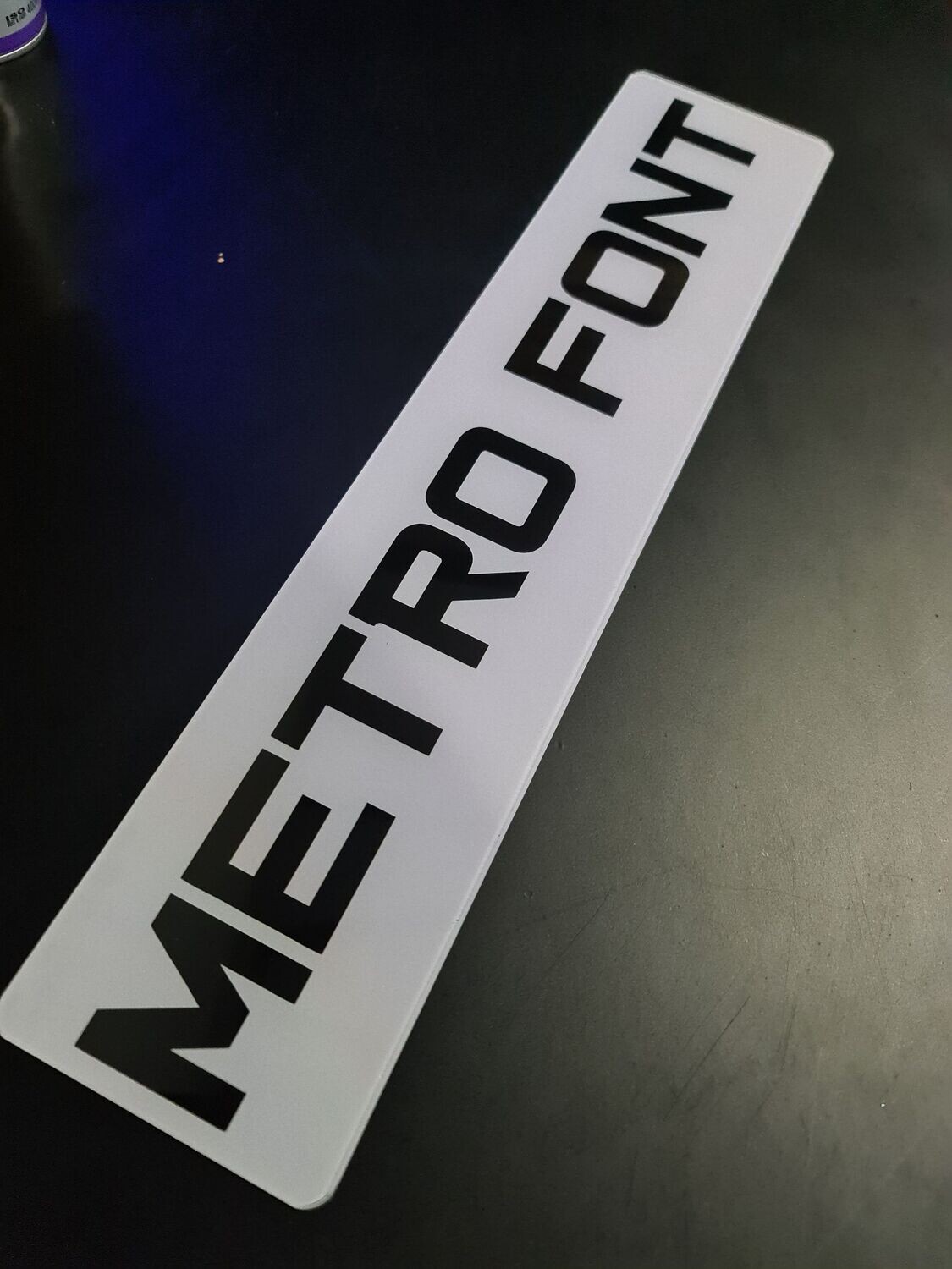 Metro font show number plates