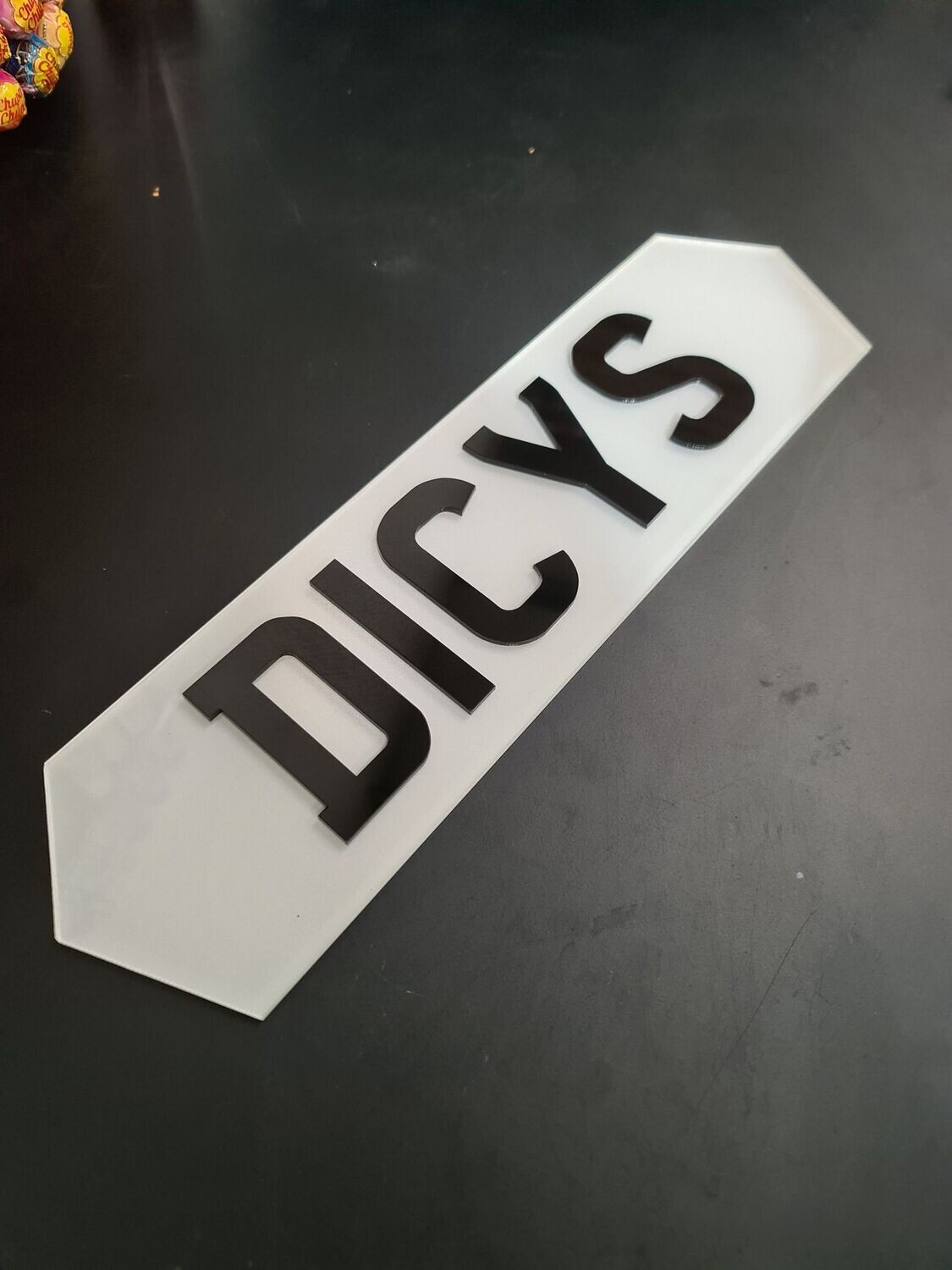 Hex show number plate