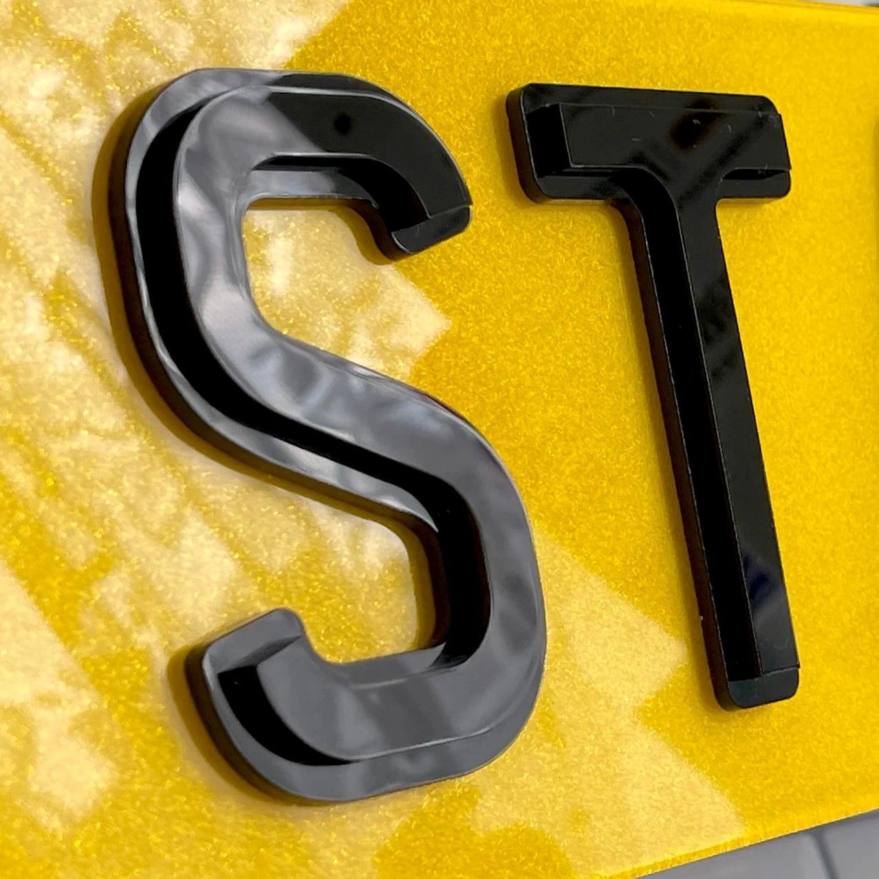 4d stepped number plates