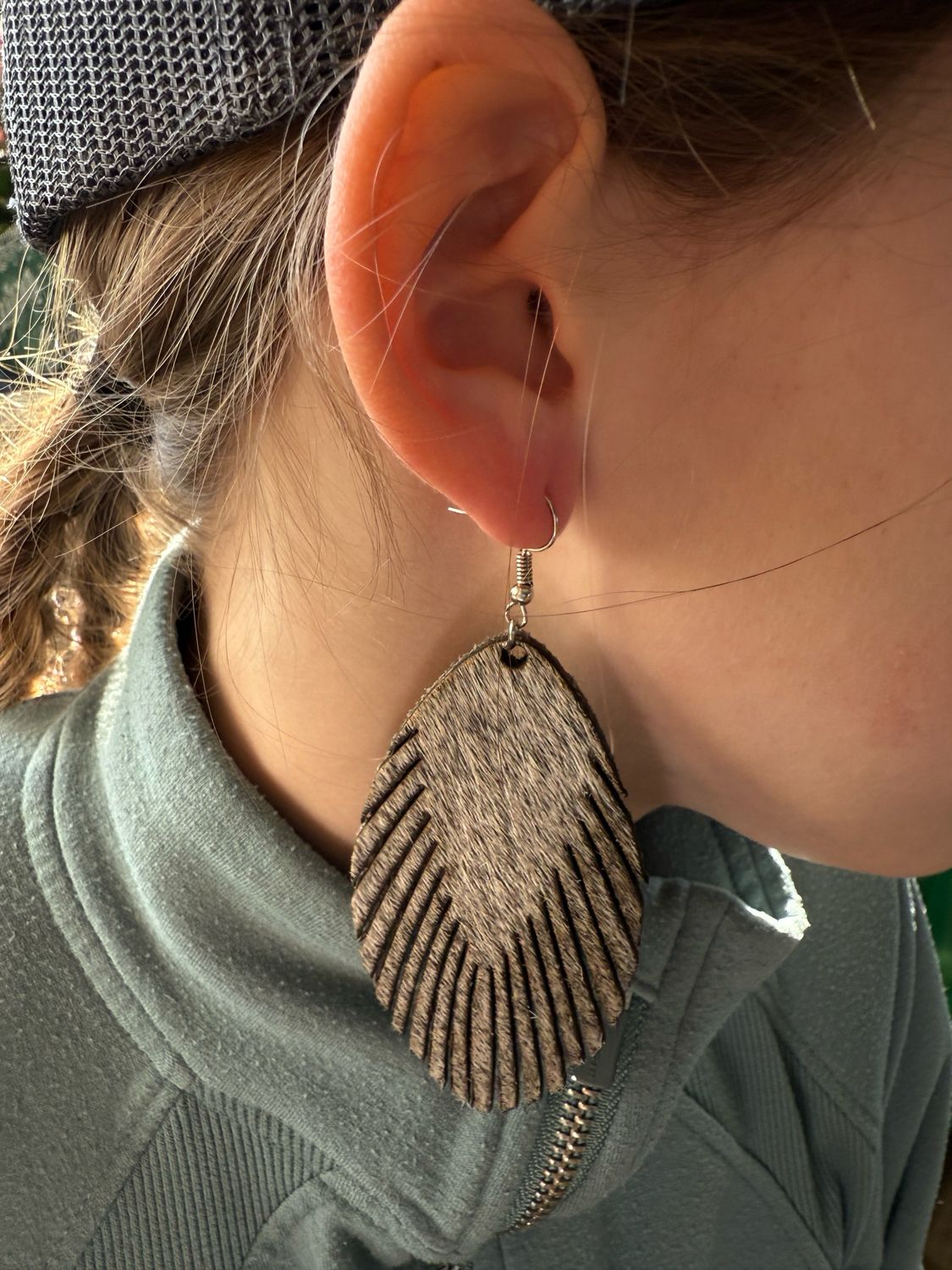 Earrings Feather Hair on Hide