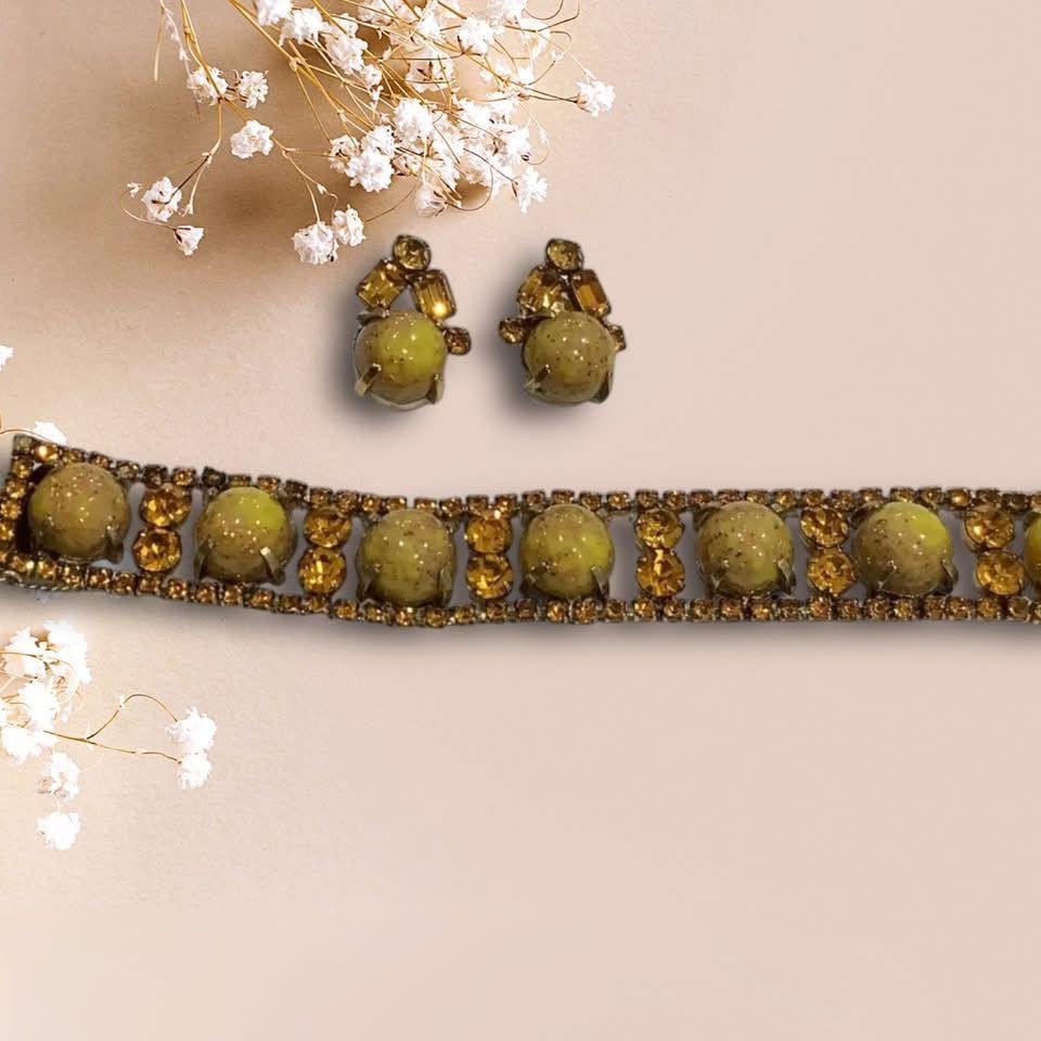 Beautiful GumDrop Bracelet &amp; Earring Set