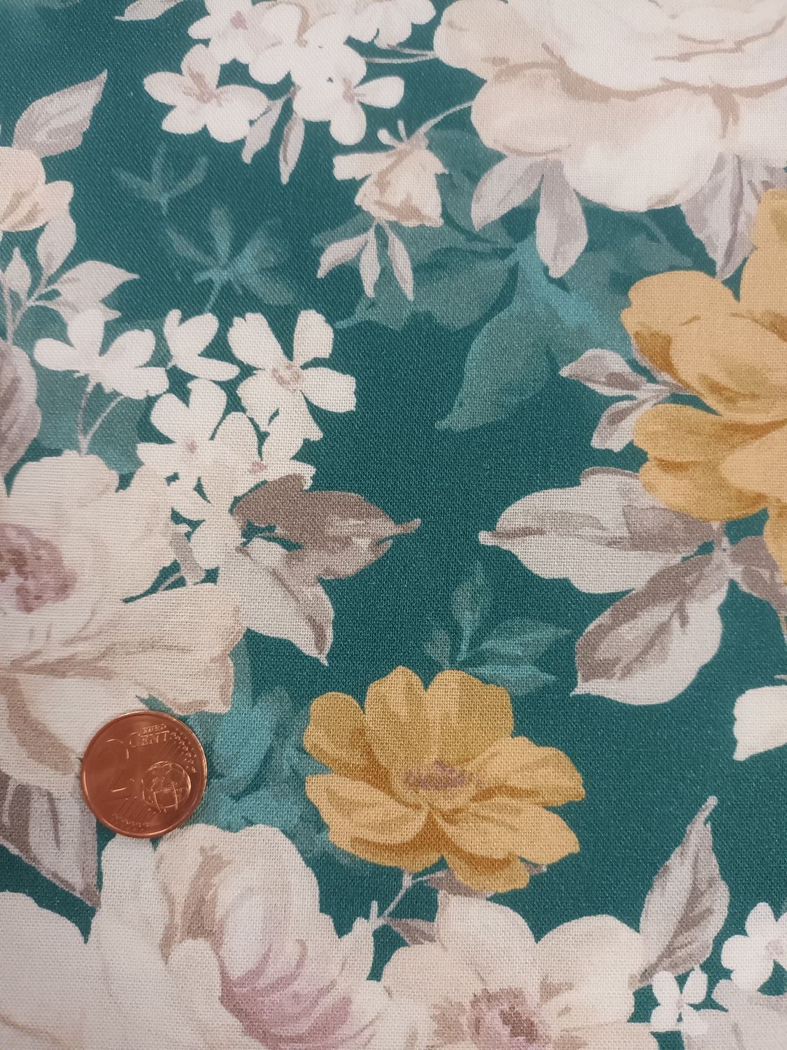 Tela Americana con flores