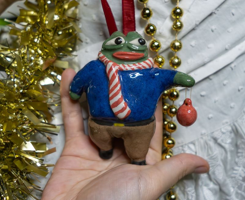 Apu Pepe Christmas Tree Ornament