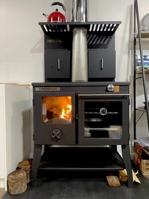 Wise Living Clarendon Thermalux Gourmet Wood Stove