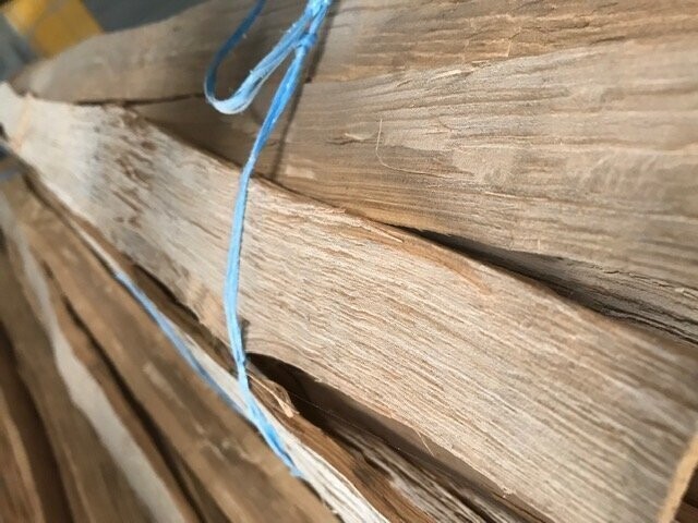 Lath Riven Oak Bundles: 50' X 4'