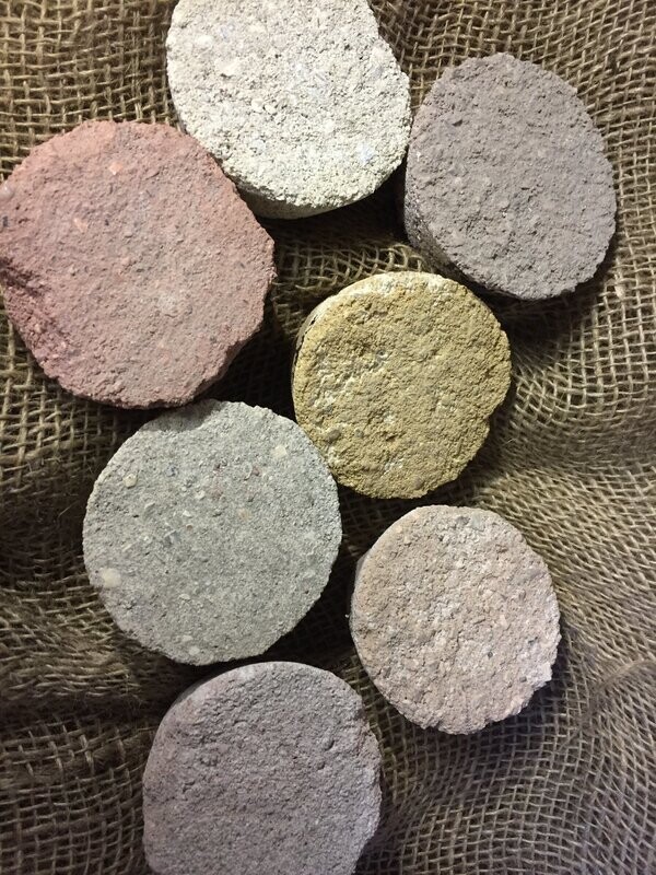Bespoke Pointing Mix 700kg