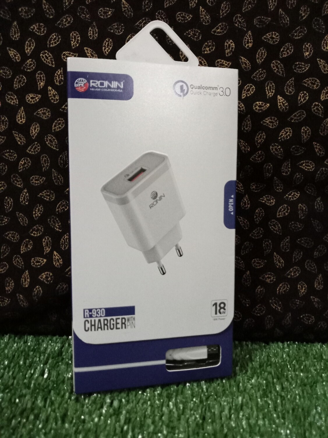 Branded Ronin Charger