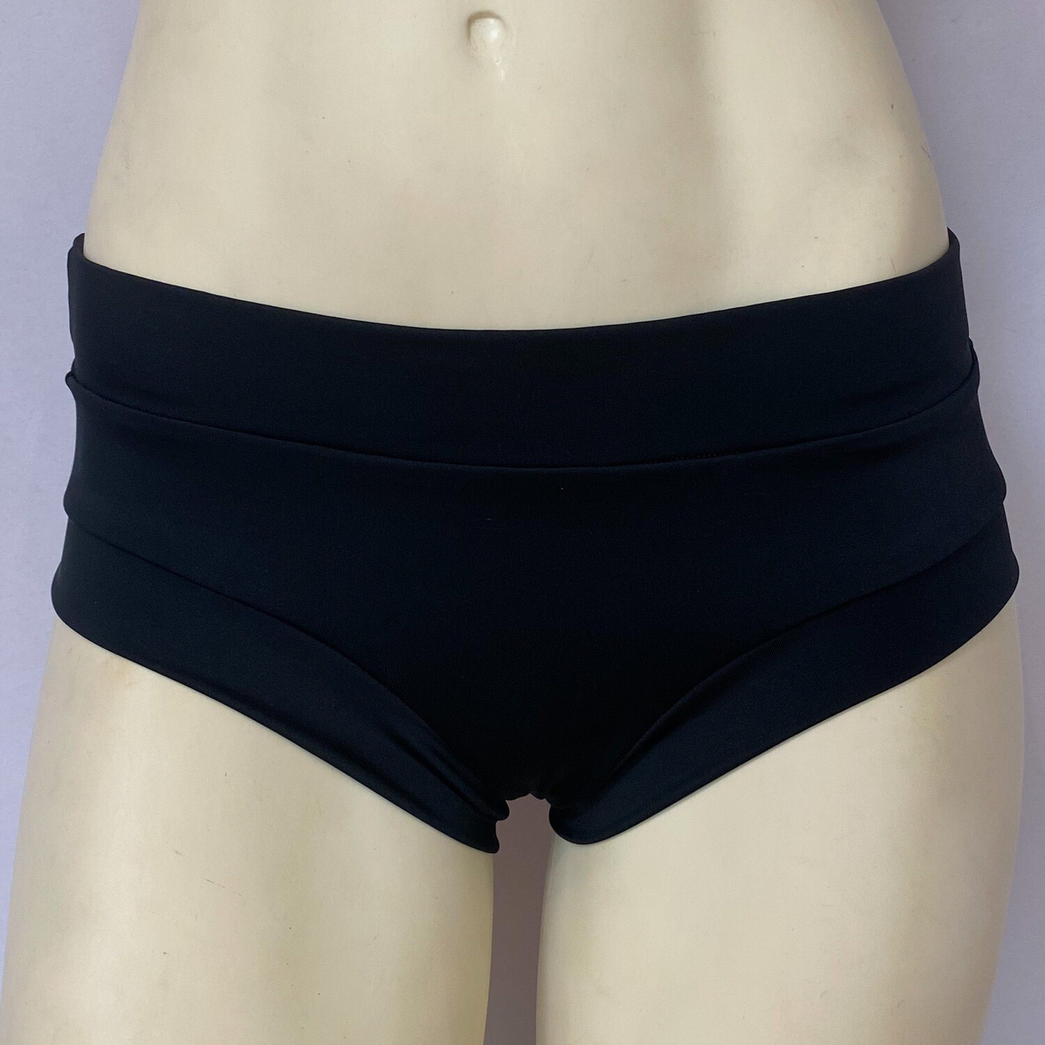 Stay-Put Pole Fit Shorts / Solids, Colour: Black, Size: X-Small