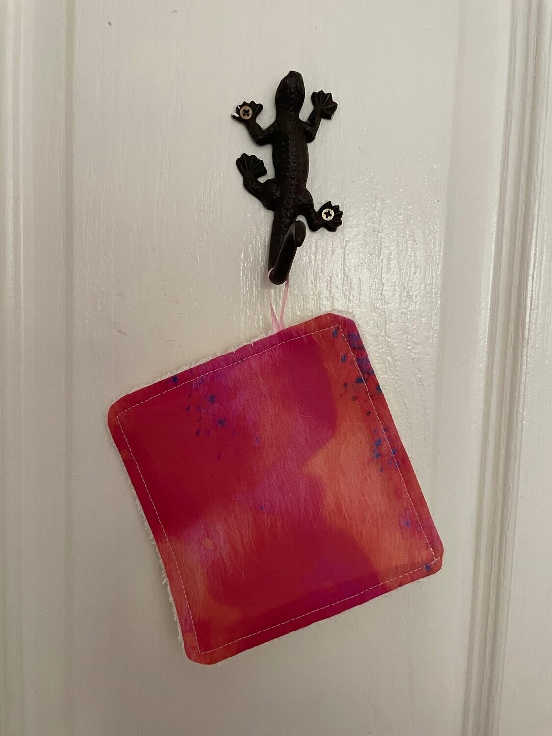 Fuchsia Rouge Reusable face wipes