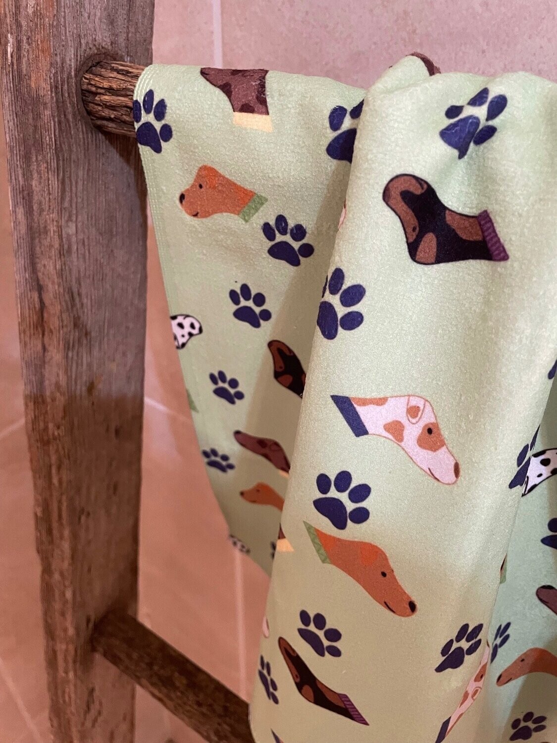 Small "Thumb Dog" Towel