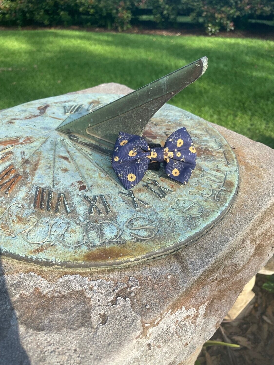 "Bee Free" Bow tie