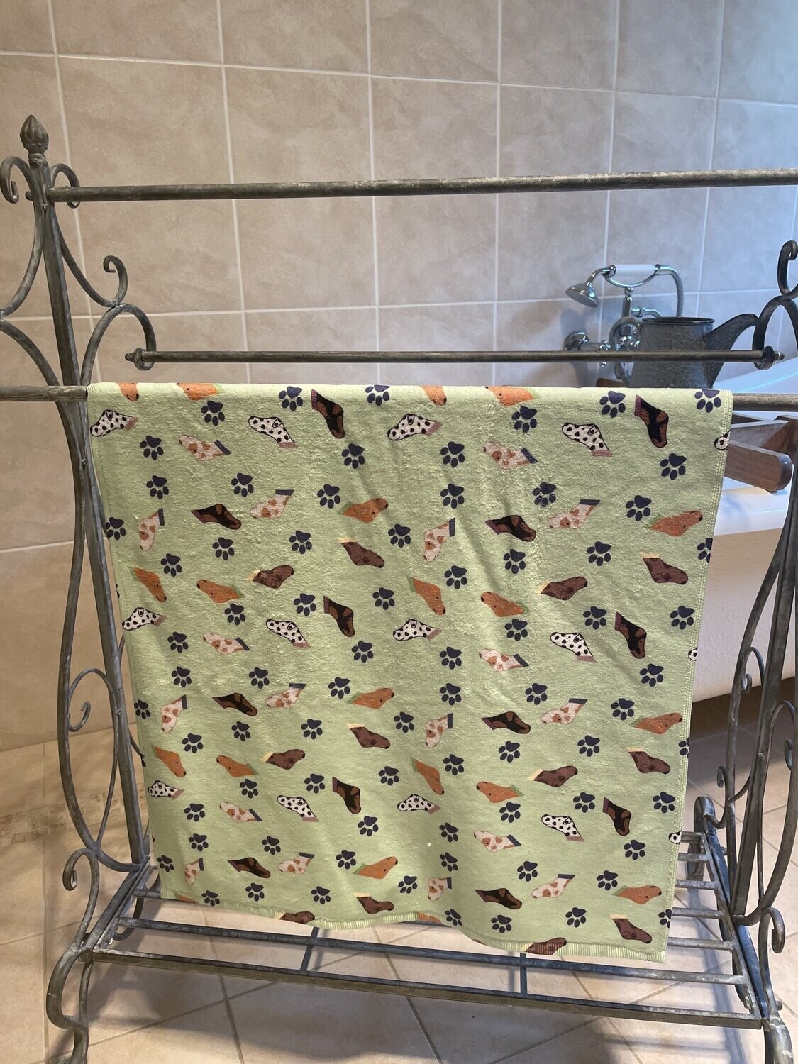 Large "Thumb Dogs" Towel