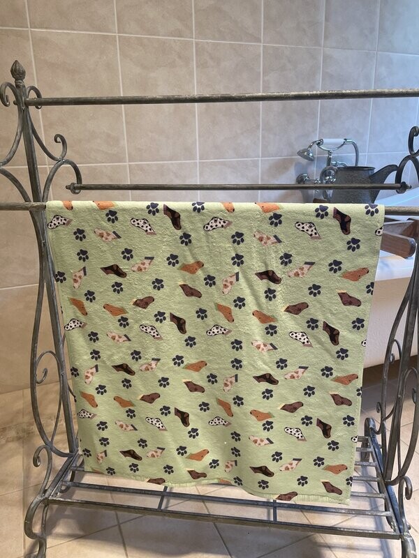 Large "Thumb Dogs" Towel