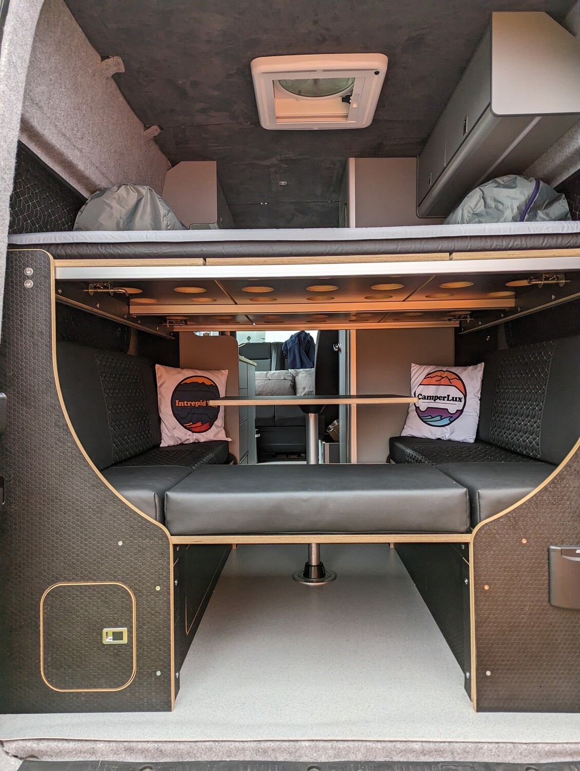 Double Bunk Bed Transformer Lounge (VW CRAFTER/MAN 2017+)
