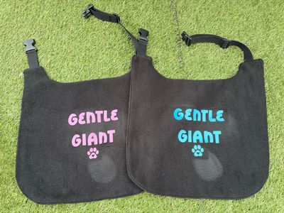 Large Breed Drool Bib / Gentle Giant