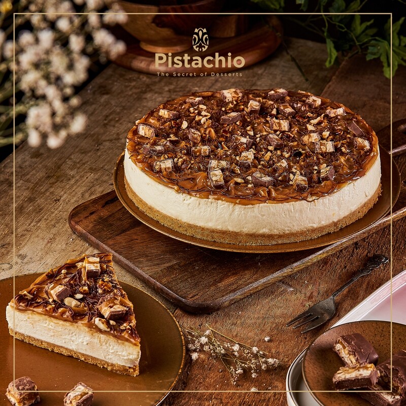 Snickers Cheesecake Torte