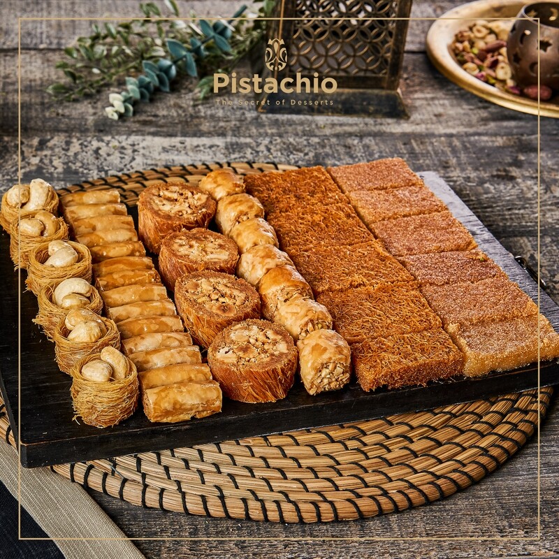 Round Tray Mix (1 KG)