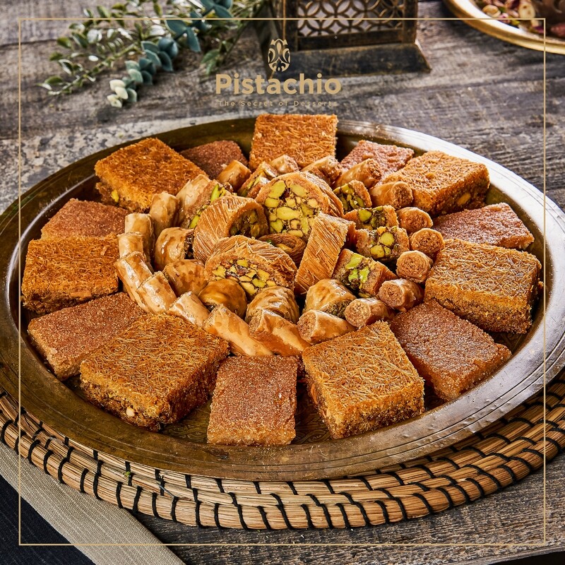 Round Tray Mix Special (Gross 1.5 KG)